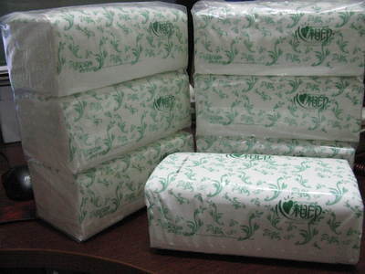 銀川市玉松紙制品廠(chǎng)銷(xiāo)售心相印130抽商用紙?jiān)斍? class=